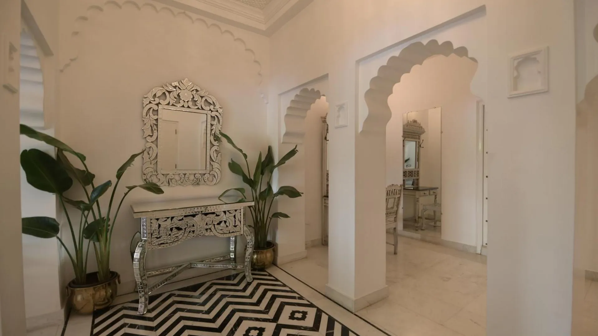 Jagat Niwas Palace Hotel Udaipur